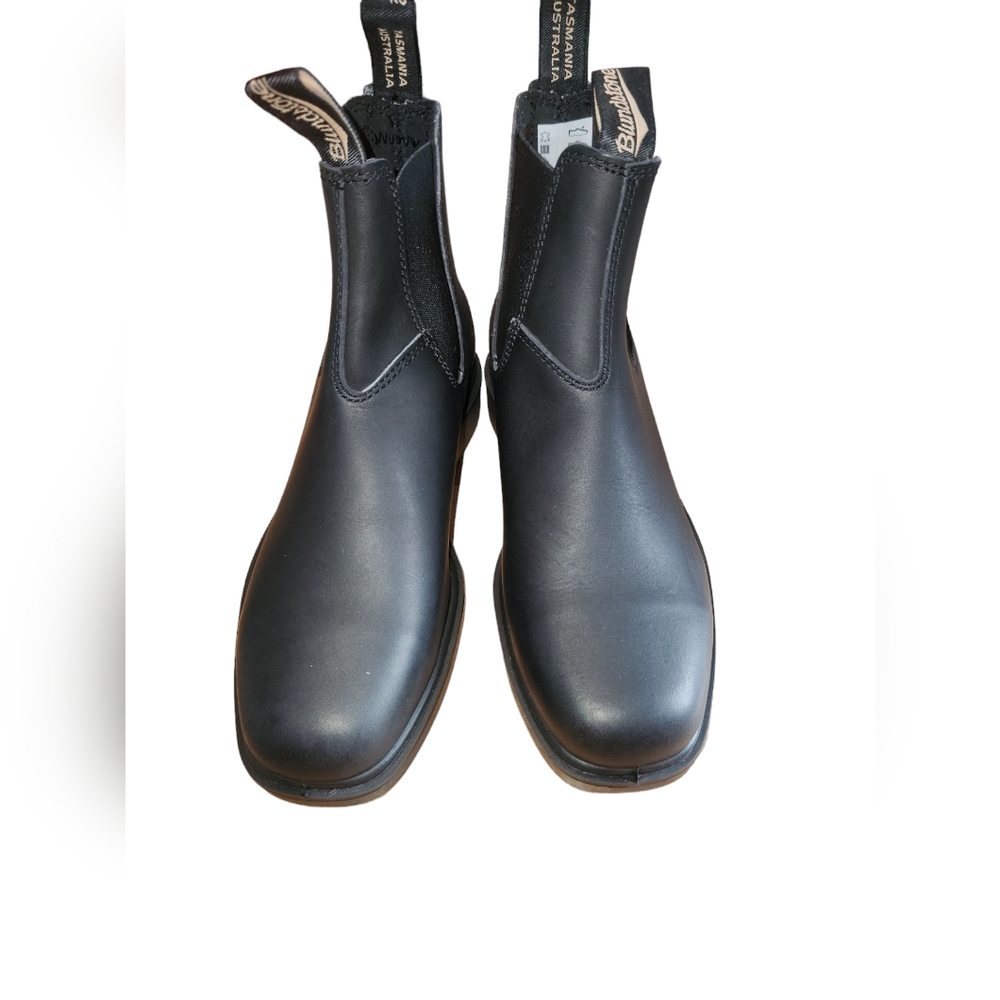 Blundstone Unisex Black Boot New Size 8 women's/ 6 Men's